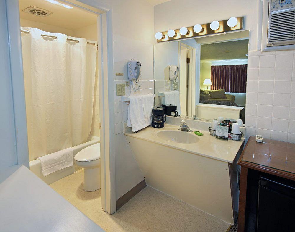 Travelers Rest Motel 2*